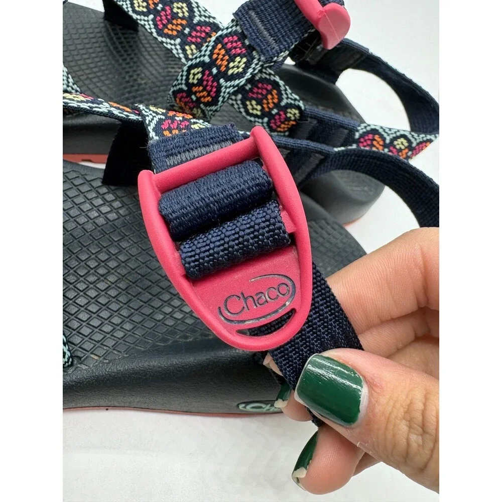 CHACO Women's 'Z/2 Classic Sandals Navy Pink Geometric Print Sz 6